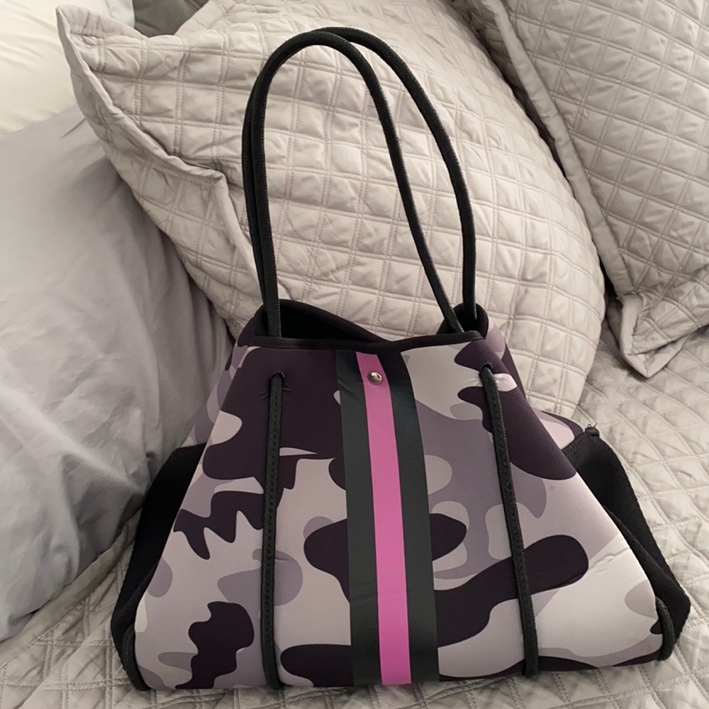 Neoprene large tote
